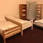 Bed & Breakfast Club 2*