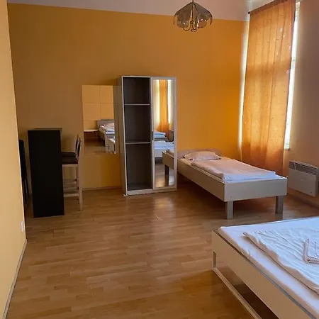 Bed & Breakfast Club Prague