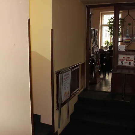 Nocleg ze śniadaniem Club 2*